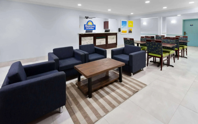 Days Inn & Suites by Wyndham Siler City