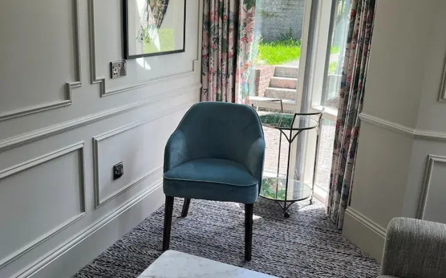 Waterloo Townhouse & Suites