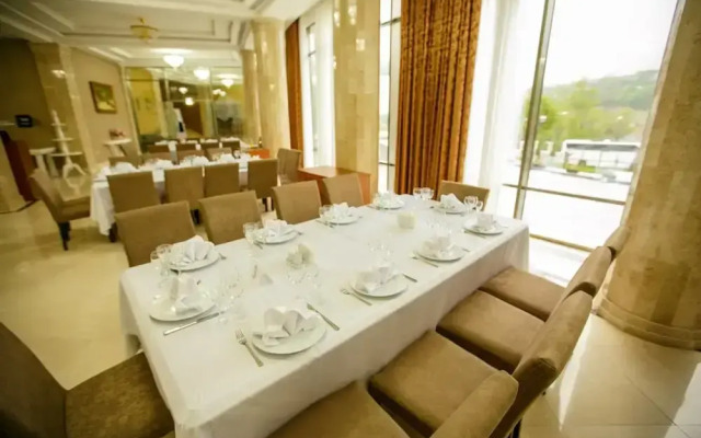 Шекинский  парк