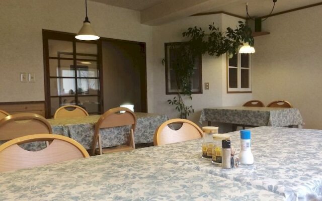 Resort Inn White Silver