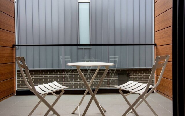 Taste of Art! Stunning Townhouse Stay@moonee Ponds