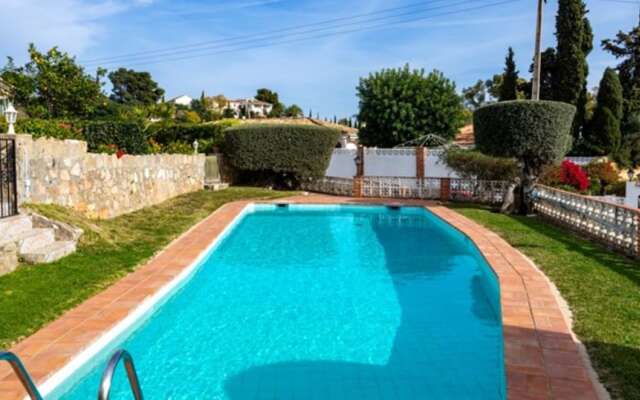 House - 3 Bedrooms with Pool, WiFi and Sea views - 107890