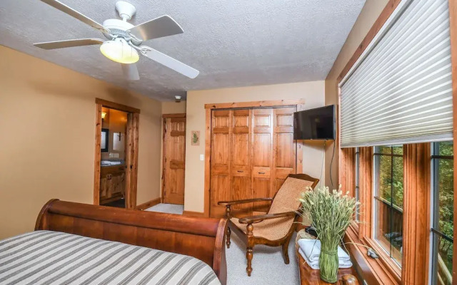 Bears Lair House
