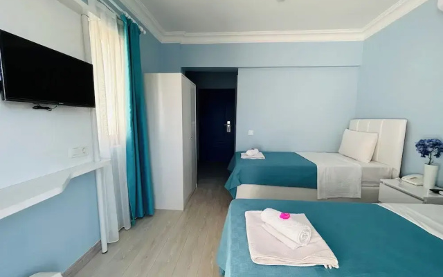 Marquis Blue Hotel