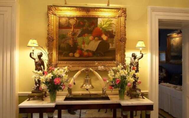 Marlfield House