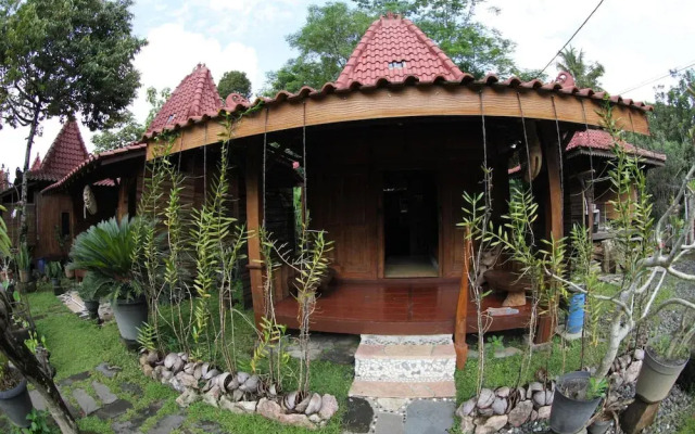 Omah Garengpoeng Guest House
