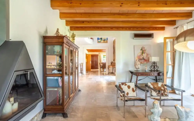 Villa in Mallorca With Event Space & Chill Out