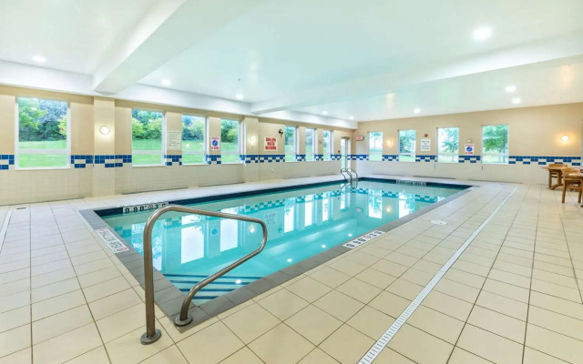 Comfort Inn & Suites