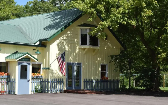 Green Valley Lodge