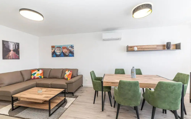 Elegant Kastel Novi Apartment With Sea View Balcony