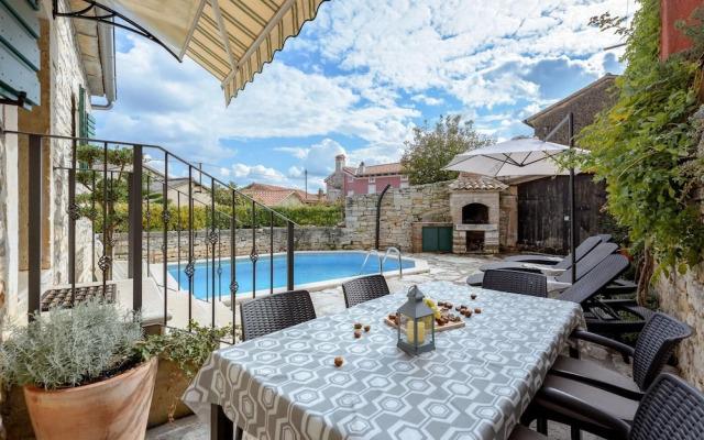 Majestic Villa With Private Pool