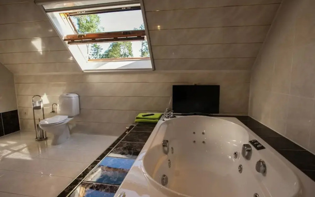 Classy Holiday Home in Aartrijke With Private Swimming Pool