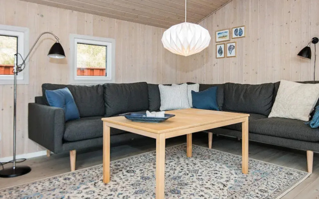 Lavish Holiday Home in Henne With Sauna