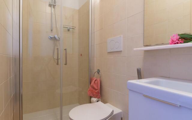 Quiet property set in a genuine context between nature and culture.-CASA PARIS