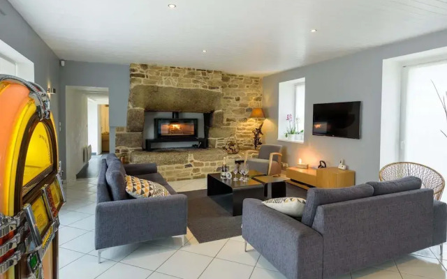 Peaceful Holiday Home in Plouguin With Indoor Pool