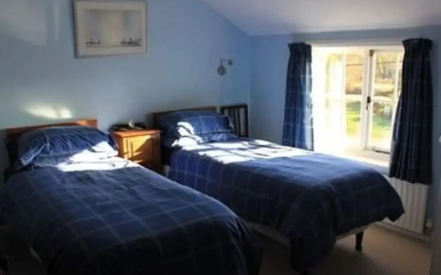 The Follies Cottage B&B
