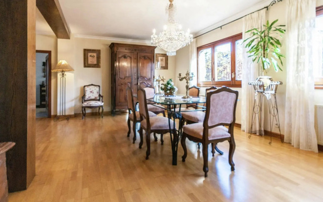 Ideal villa in Peralada with private pool and garden