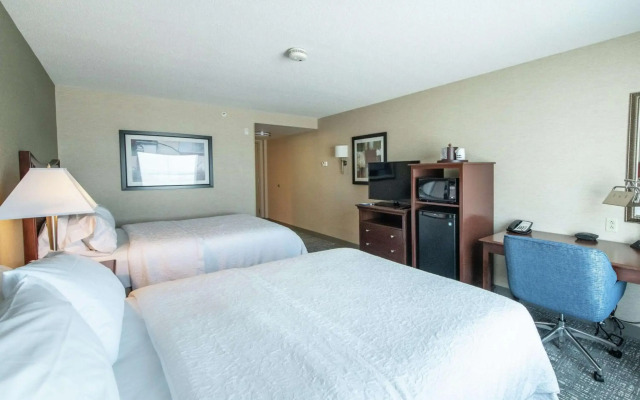 Montcalm East, Autograph Collection