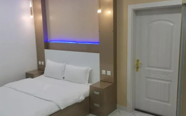 Marina Suhar Hotel