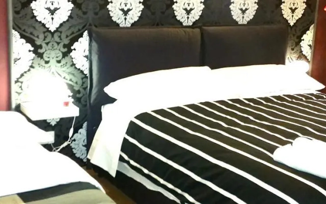 My Sweet Home Colosseum