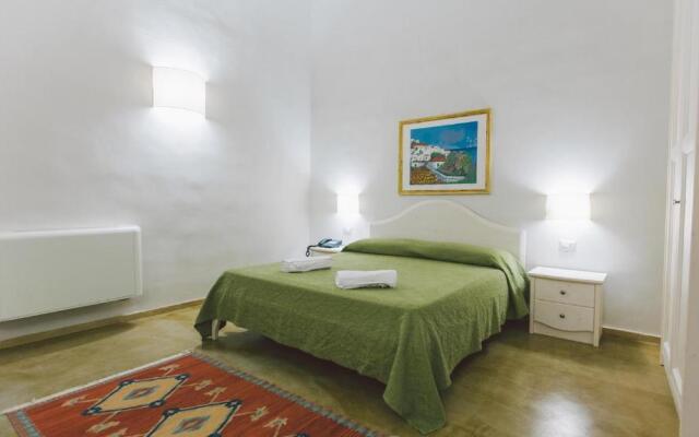 CASALE DOME' 14&2, Emma Villas