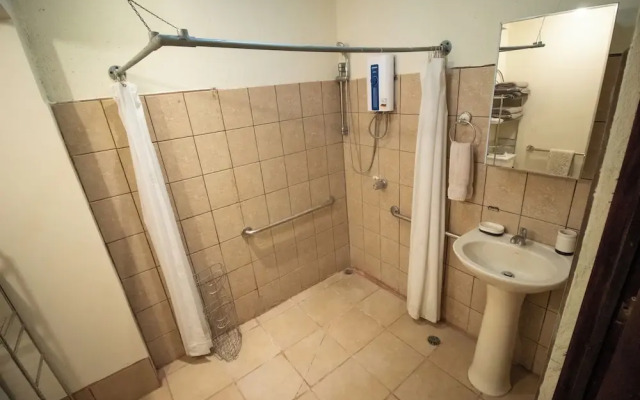 Anona Guesthouse