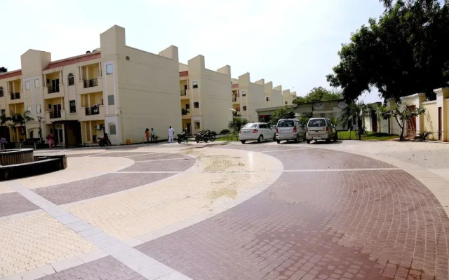 Bankey Bihari Holiday Homes By Naavagat