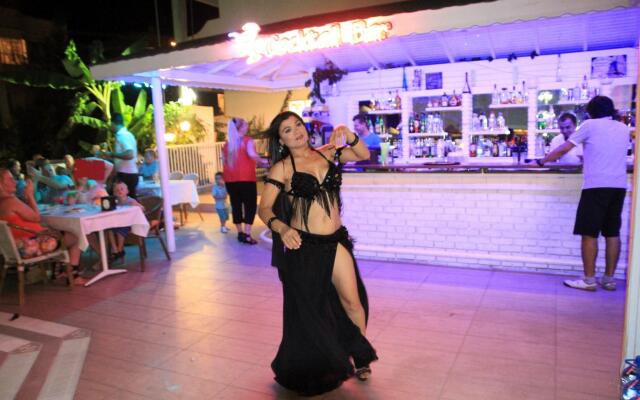 Blue Palace Hotel & Family