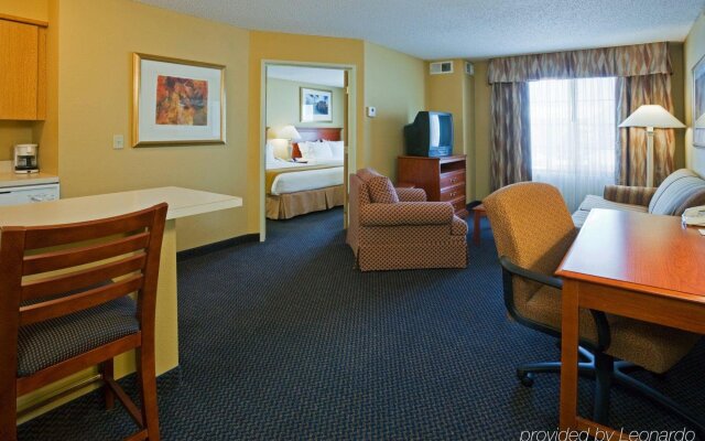 Holiday Inn Express Hotel & Suites St. Cloud, an IHG Hotel