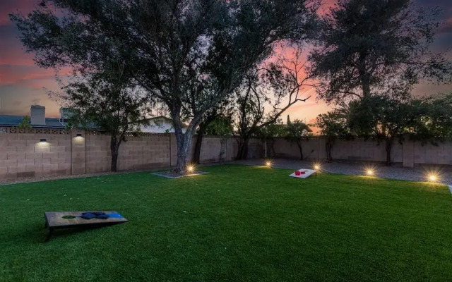 Glencove Mesa 4 Bedroom Home by RedAwning