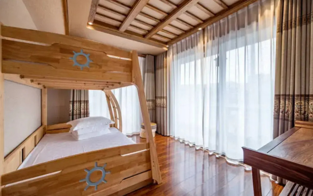 Riverside Boutique Inn