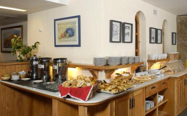 Hotel y Cabañas Le Village