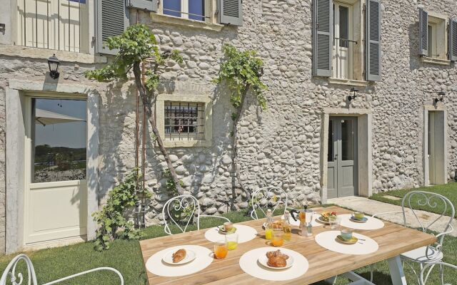 Dogoli Country Apartments