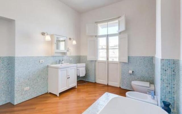Modern flat near Piazza della Repubblica