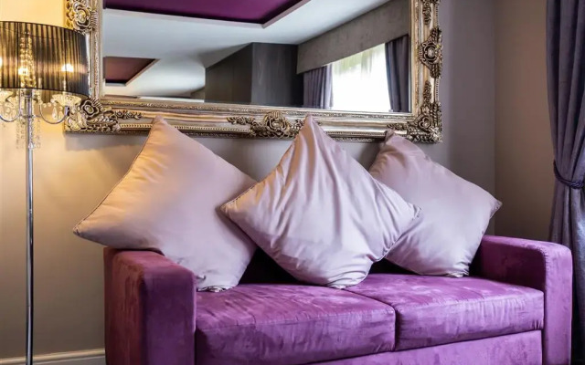 Holiday Inn Newcastle South by IHG