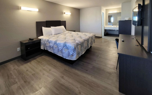 Motel 6 Wichita, KS – South I-35