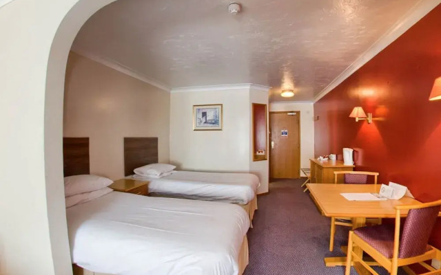 The Farmhouse  Innlodge