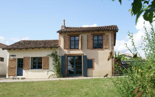 Cozy Holiday Home in Piquecos with Private Swimming Pool