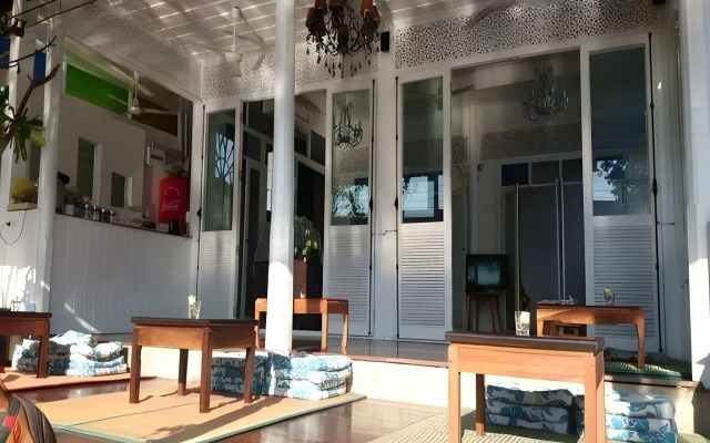 At Casa Guesthouse Amphawa