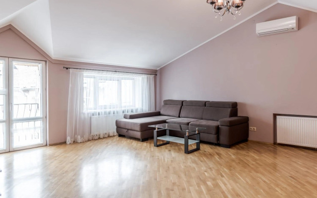 VIP 2 floors apartmens on MAIN SQUARE
