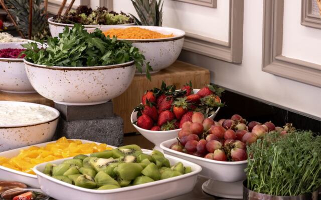 GoldenEye Hotel & Casino