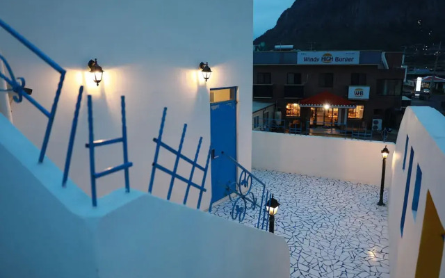 Love Jeju Sanbangsan Guesthouse - Hostel