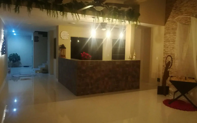 Hotel Virreyes