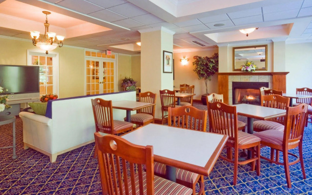 Holiday Inn Express Hotel & Suites Emporia by IHG