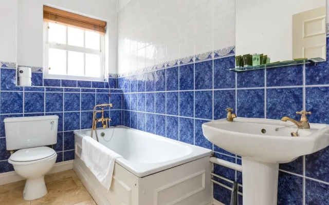 Amazing Detached House in Trendy Peckham Sleeps 6