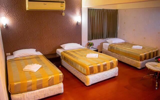Visiting Card Hotel & Resort