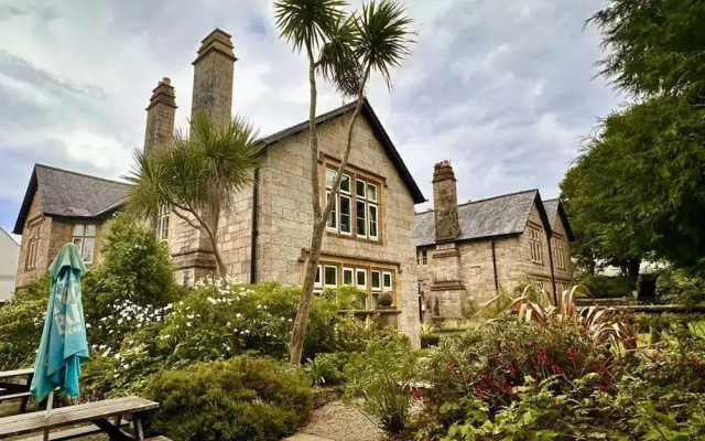 2 Bedroom Cornish Cottage For Penzance And St Ives