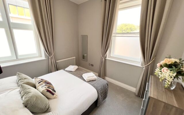 Windsor Castle Apartments