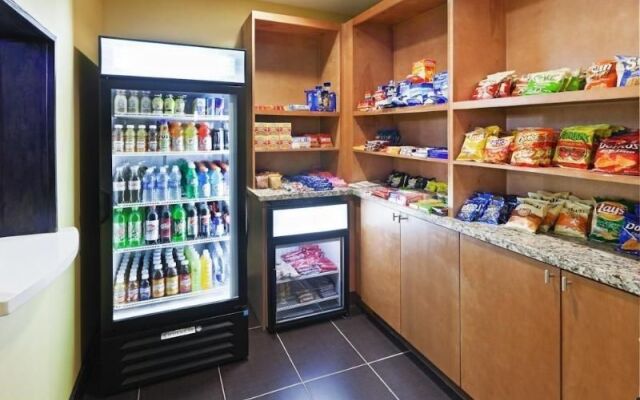 La Quinta Inn & Suites Tulsa - Catoosa