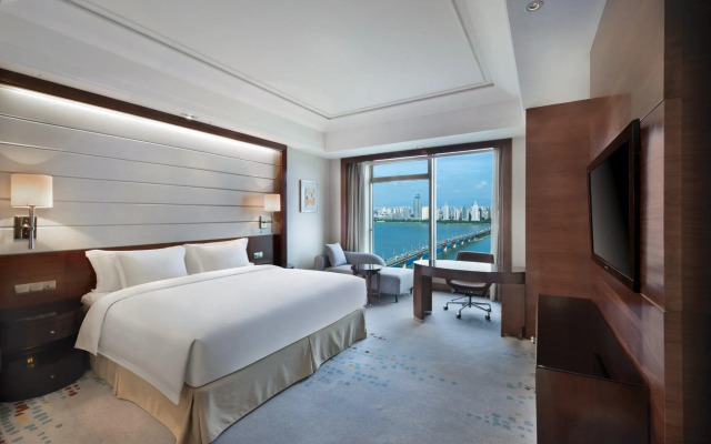 Crowne Plaza Nanchang Riverside, an IHG Hotel